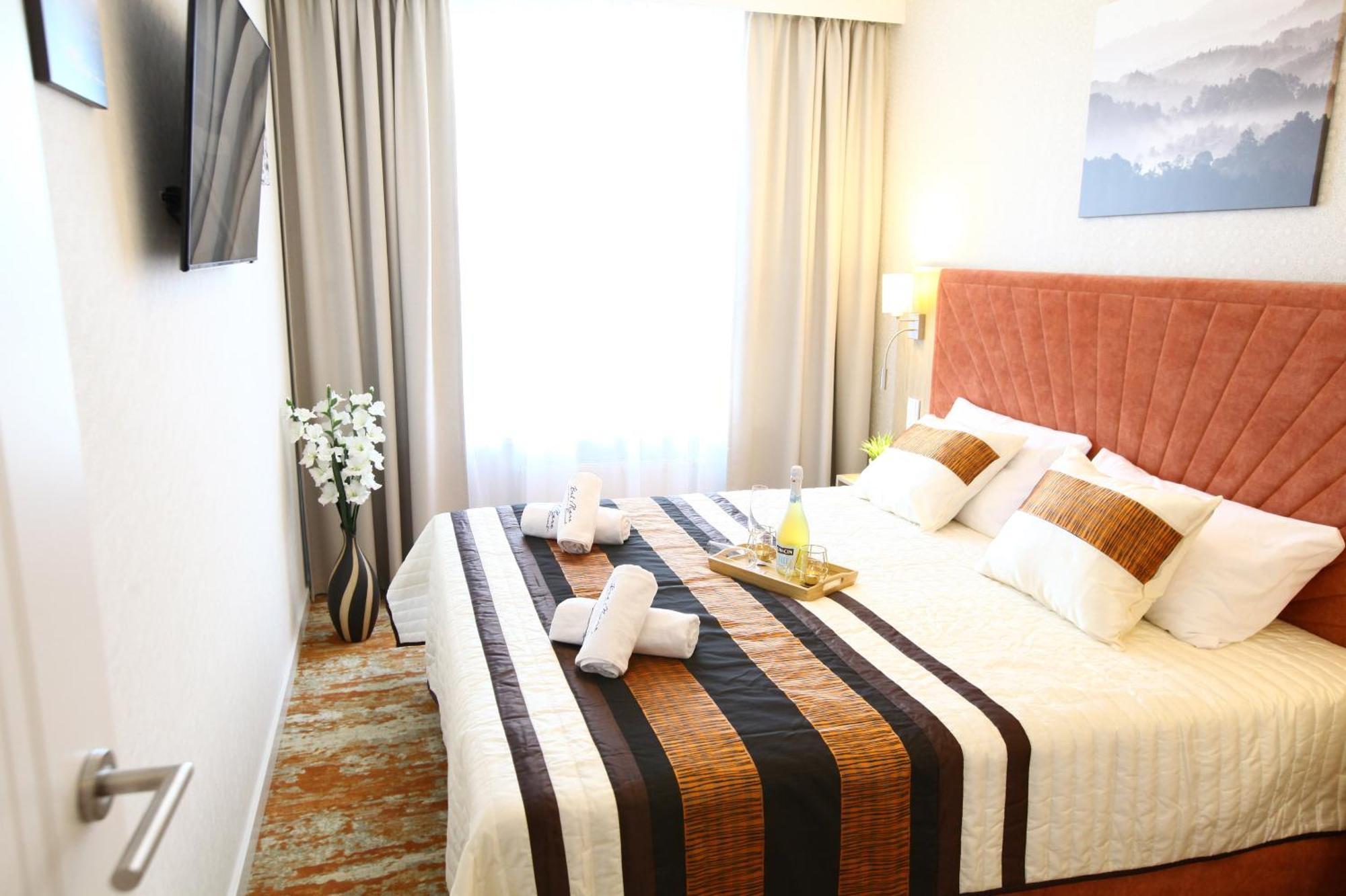Sunny Haven Bel Mare - Parking, Basen I Lezaki Na Plazy Bezplatnie Apartmán *